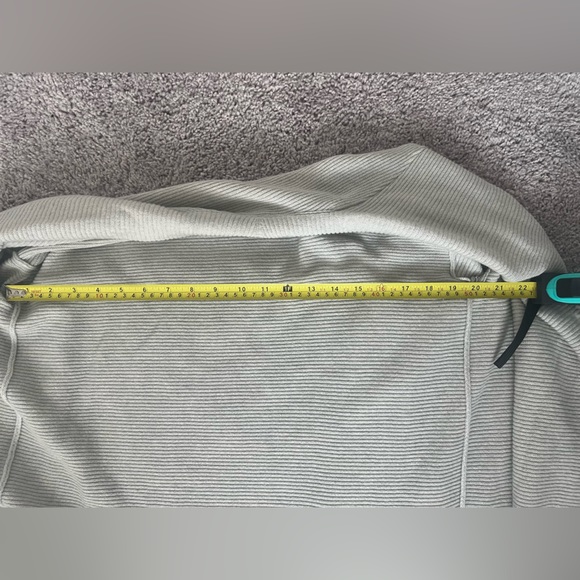 Eileen Fisher grey cardigan size S - Picture 7 of 8